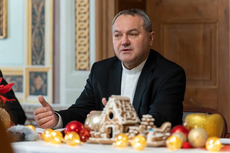 2025_11_27_adventi sajtotajekoztato_04.jpg